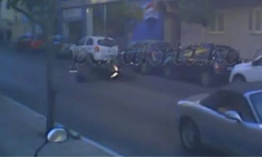 Σοκαριστικό τροχαίο στα Χανιά - Ο οδηγός σώθηκε επειδή φορούσε κράνος (βίντεο)